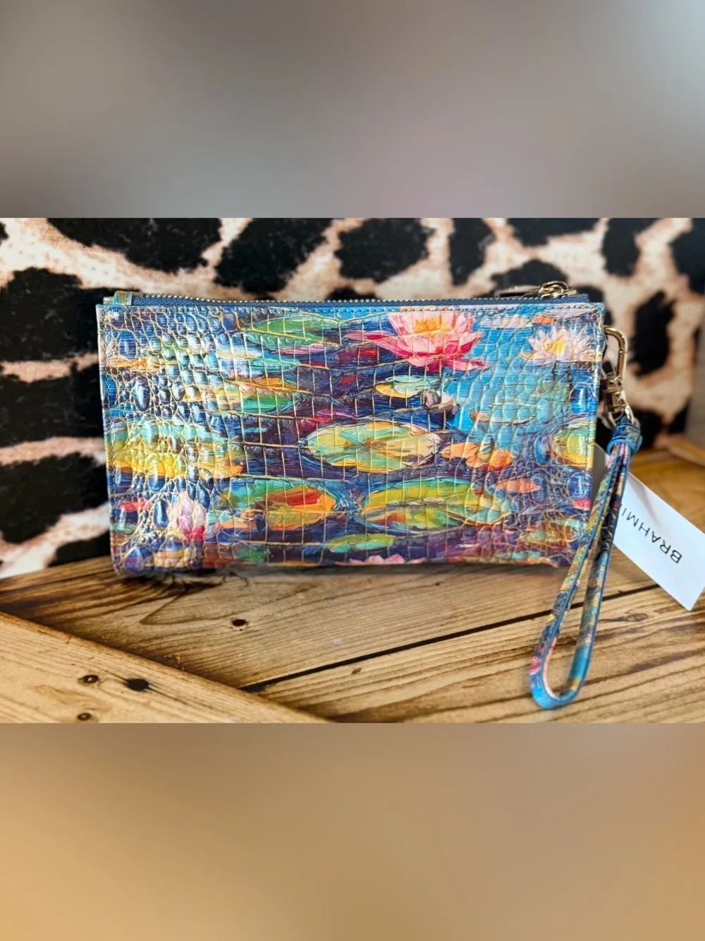 New Brahmin Melbourne DAISY Zip Wristlet Clutch WATERLILY Floral HTF NWT